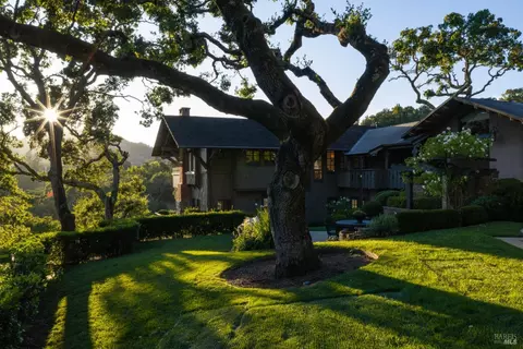 Exterior - 126 Winding Way, Ross, CA 94957 photo 14 of 17