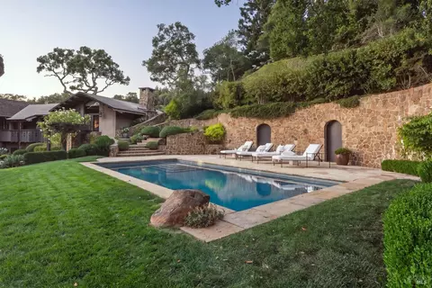 Exterior - 126 Winding Way, Ross, CA 94957 photo 10 of 17