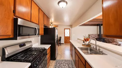 Kitchen - 1212 Lincoln St, Fairfield, CA 94533 photo 2 of 2