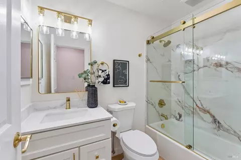 Bath - 227 Baker St, Benicia, CA 94510 photo 1 of 3