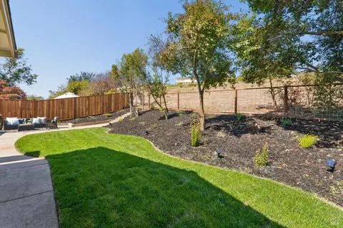 Exterior - 227 Baker St, Benicia, CA 94510 photo 2 of 6