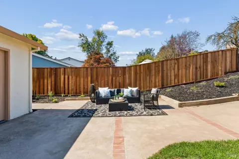 Exterior - 227 Baker St, Benicia, CA 94510 photo 3 of 6