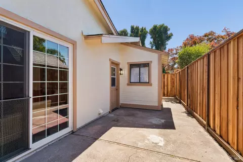 Exterior - 227 Baker St, Benicia, CA 94510 photo 5 of 6