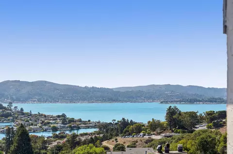 94 Marinero Cir, Tiburon, CA 94920