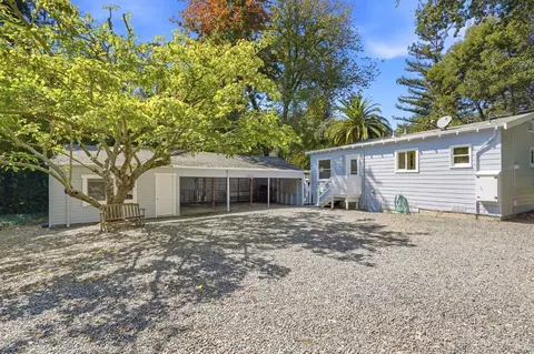 Exterior - 3 Emlin Pl, Kentfield, CA 94904 photo 9 of 11