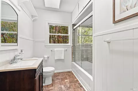 Bath - 3 Emlin Pl, Kentfield, CA 94904 photo 2 of 3