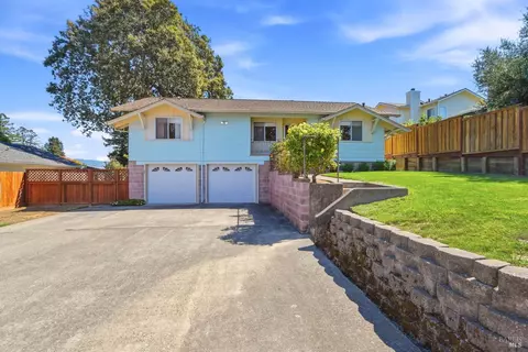 368 E School St, Cotati, CA 94931