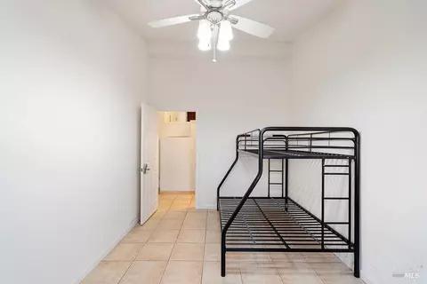 Bedroom - 473 Gilcrest Ave, Vallejo, CA 94591 photo 3 of 4