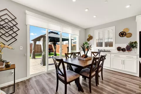 Dining - 2035 Quiet Acres Ln, Dixon, CA 95620 photo 2 of 2
