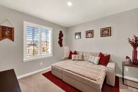 Bedroom - 2035 Quiet Acres Ln, Dixon, CA 95620 photo 1 of 7