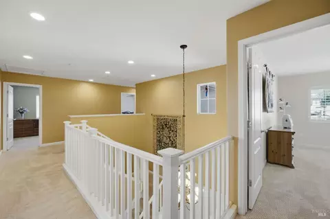 Entry Way - 280 Rennert Way, Dixon, CA 95620 photo 2 of 3