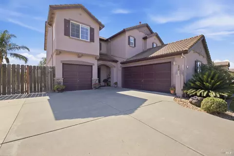 Exterior - 280 Rennert Way, Dixon, CA 95620 photo 3 of 11
