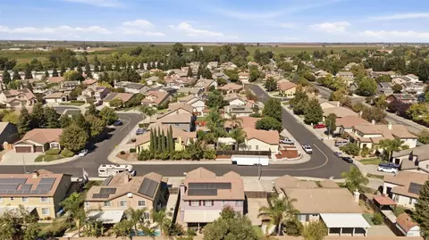 View/Area - 280 Rennert Way, Dixon, CA 95620 photo 4 of 5