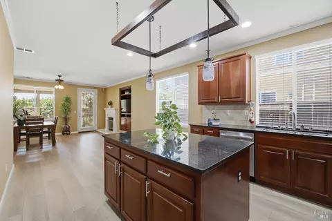 Kitchen - 280 Rennert Way, Dixon, CA 95620 photo 1 of 4