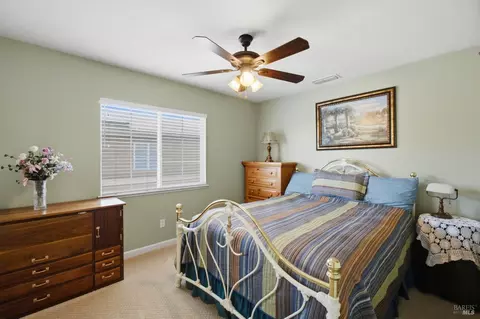 Bedroom - 280 Rennert Way, Dixon, CA 95620 photo 6 of 8