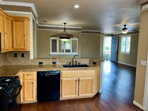 Kitchen - 725 Big Sur Ct, Fairfield, CA 94533 photo 3 of 5