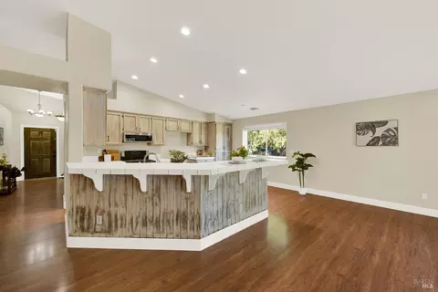 Kitchen - 1460 Austin Dr, Dixon, CA 95620 photo 2 of 6