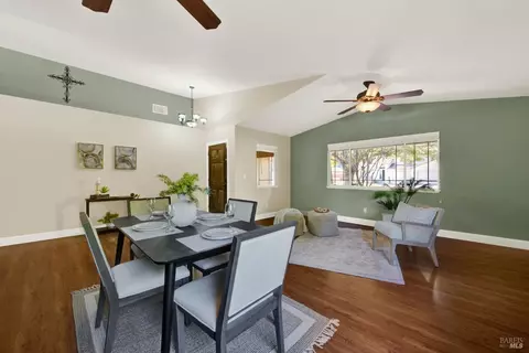 Dining - 1460 Austin Dr, Dixon, CA 95620 photo 2 of 2