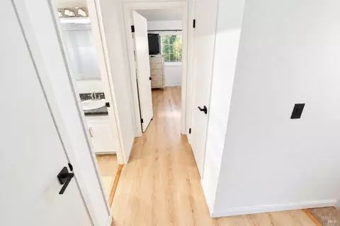 Entry Way - 467 Harper Ct, Windsor, CA 95492 photo 2 of 2