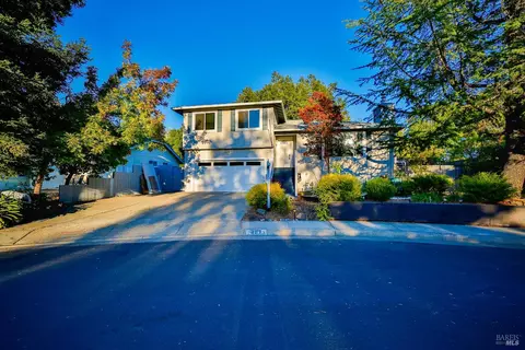 Exterior - 467 Harper Ct, Windsor, CA 95492 photo 8 of 11