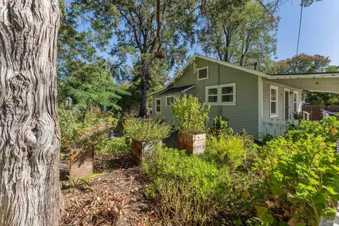 Exterior - 160 Cherry St, Ukiah, CA 95482 photo 9 of 9