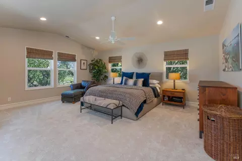 Bedroom - 25 Highland Ct, Ukiah, CA 95482 photo 2 of 5