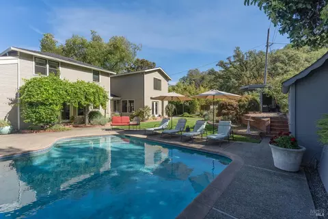 Exterior - 25 Highland Ct, Ukiah, CA 95482 photo 17 of 17