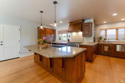 Kitchen - 25 Highland Ct, Ukiah, CA 95482 photo 1 of 5