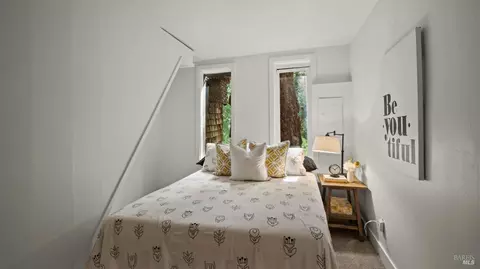 Bedroom - 469 Corona Ave, Lagunitas, CA 94938 photo 5 of 7