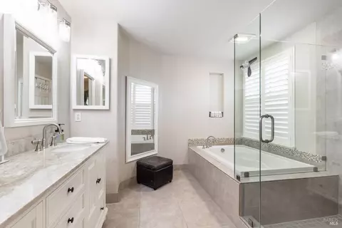 Bath - 1141 Pedroncelli Dr, Windsor, CA 95492 photo 1 of 1