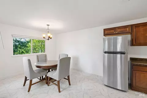 Dining - 229 Nautical Ct, Vallejo, CA 94591 photo 1 of 2