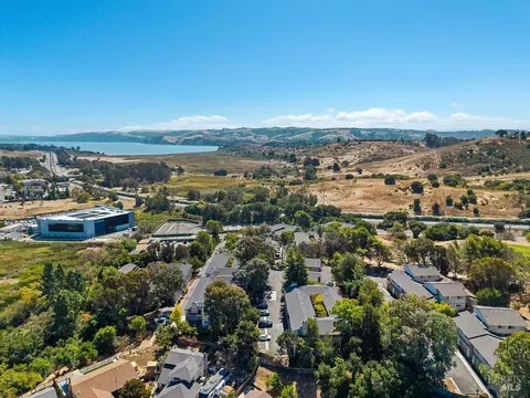 View/Area - 229 Nautical Ct, Vallejo, CA 94591 photo 2 of 4
