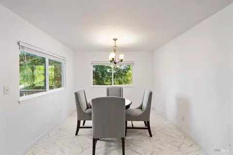 Dining - 229 Nautical Ct, Vallejo, CA 94591 photo 2 of 2