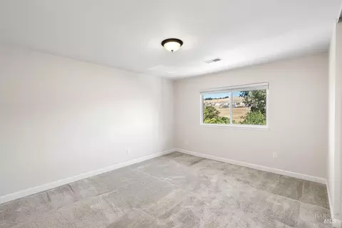 Bedroom - 229 Nautical Ct, Vallejo, CA 94591 photo 3 of 4