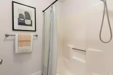 Bath - 165 Oddstad Dr #35, Vallejo, CA 94589 photo 2 of 2