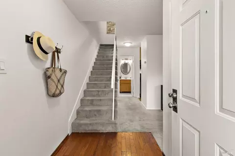Entry Way - 165 Oddstad Dr #35, Vallejo, CA 94589 photo 2 of 2