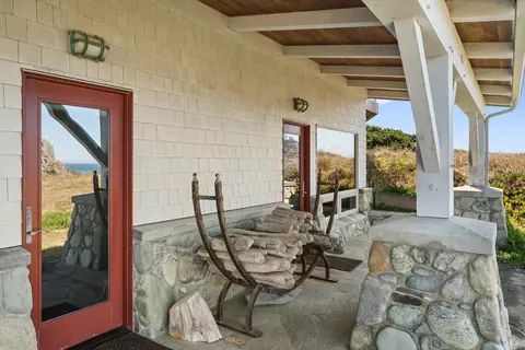 Exterior - 405 Island View Dr, Smith River, CA 95567 photo 8 of 14