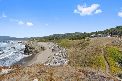 View/Area - 405 Island View Dr, Smith River, CA 95567 photo 5 of 19