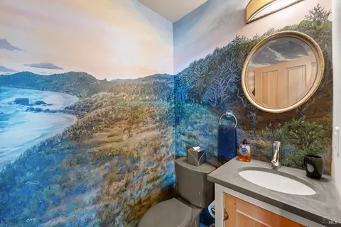 Bath - 405 Island View Dr, Smith River, CA 95567 photo 6 of 10