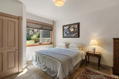 Bedroom - 405 Island View Dr, Smith River, CA 95567 photo 5 of 8