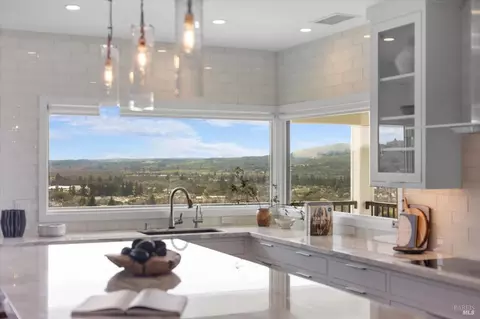 Kitchen - 775 Benjamin Way, Healdsburg, CA 95448 photo 3 of 6