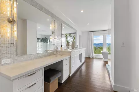 Bath - 775 Benjamin Way, Healdsburg, CA 95448 photo 5 of 9
