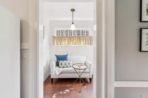 Entry Way - 86-84 Hill St, Mill Valley, CA 94941 photo 6 of 8