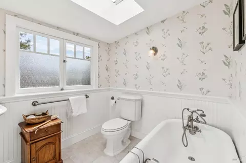 Bath - 86-84 Hill St, Mill Valley, CA 94941 photo 3 of 8