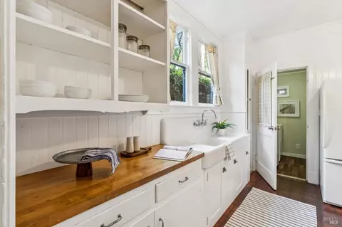 Kitchen - 86-84 Hill St, Mill Valley, CA 94941 photo 1 of 7