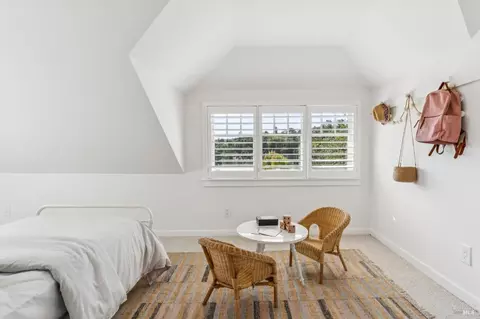 Bedroom - 86-84 Hill St, Mill Valley, CA 94941 photo 5 of 10