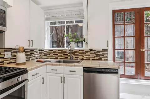 Kitchen - 86-84 Hill St, Mill Valley, CA 94941 photo 7 of 7