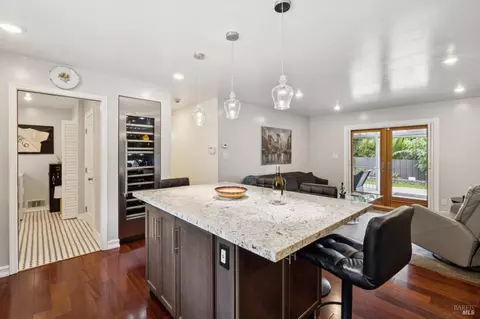 Kitchen - 10 N Knoll Rd, Mill Valley, CA 94941 photo 7 of 8