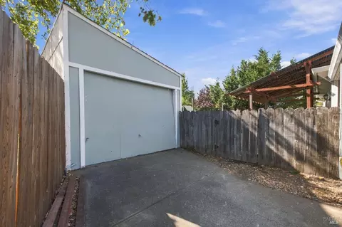 Exterior - 129 Dewitt Ave, Napa, CA 94558 photo 4 of 8