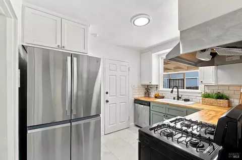 Kitchen - 129 Dewitt Ave, Napa, CA 94558 photo 4 of 4